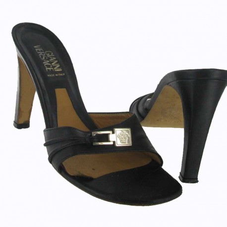 Mules T 37 GIANNI VERSACE cuir noir 