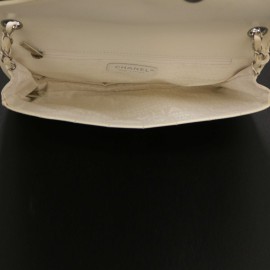 Sac CHANEL blanc cuir verni