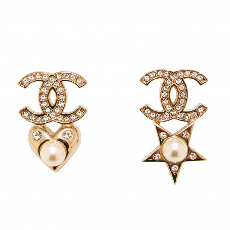 Boucles d'oreille CHANEL