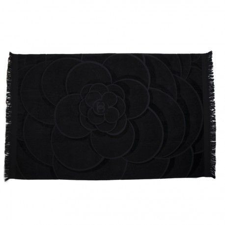 Serviette de plage CHANEL noire logo camélia CC